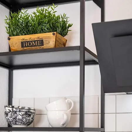 Moderne Eg-wohnung In Sudenburg Mit Parkplatz, Top Anbindung Apartment *