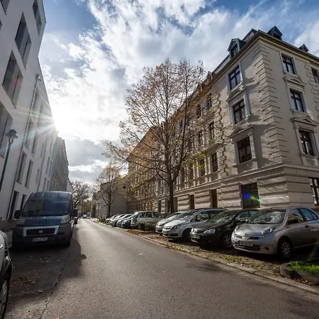 Moderne Eg-wohnung In Sudenburg Mit Parkplatz, Top Anbindung Appartement