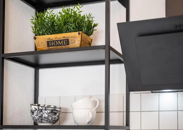 Moderne Eg-wohnung In Sudenburg Mit Parkplatz, Top Anbindung شقة *