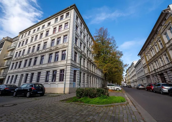 Moderne Eg-wohnung In Sudenburg Mit Parkplatz, Top Anbindung * ماغديبورغ